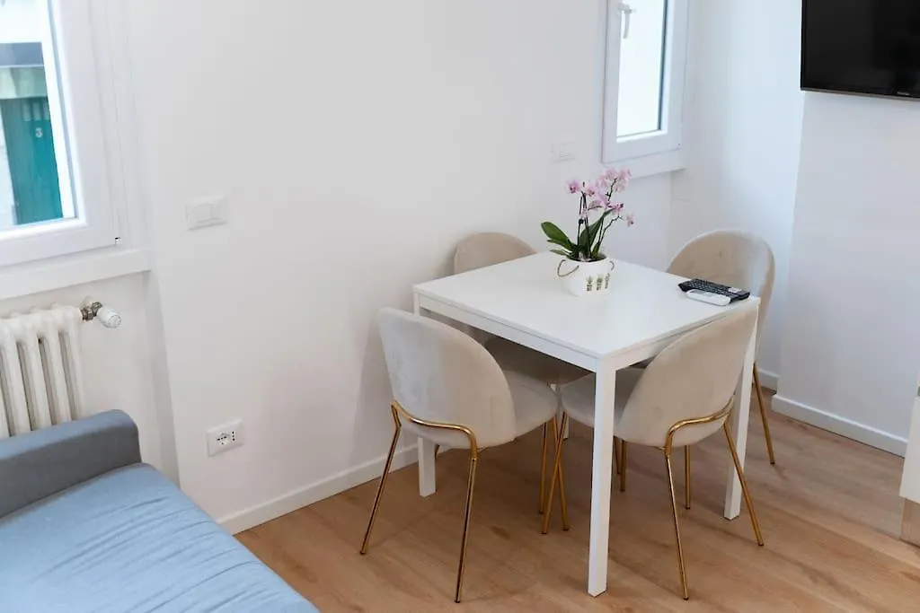 Boutique Apartment N9 Milan